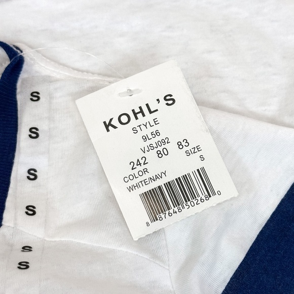 DISNEY The Lion King Hakuna Matata Graphic Tee - Picture 6 of 7